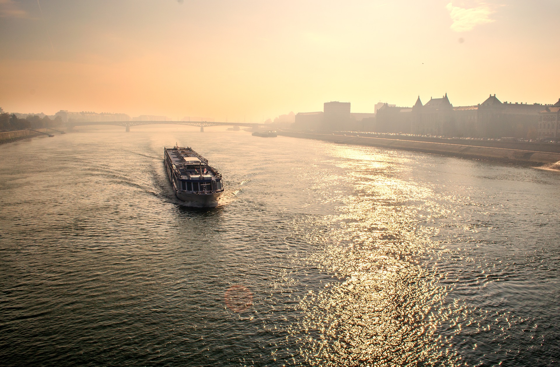 traghetto tramonto.jpg